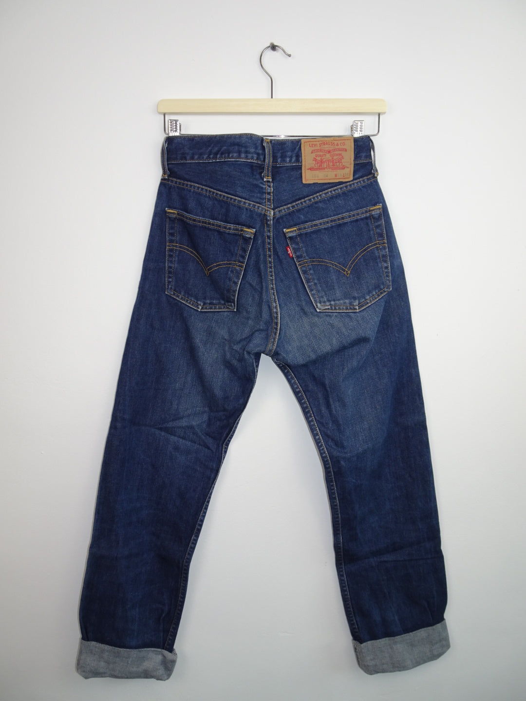 Vintage dark blue Levi's jeans